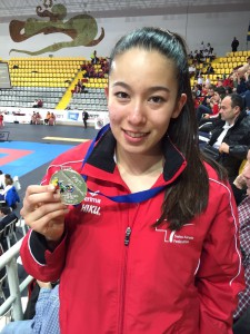 em limassol maya schaerer medaille