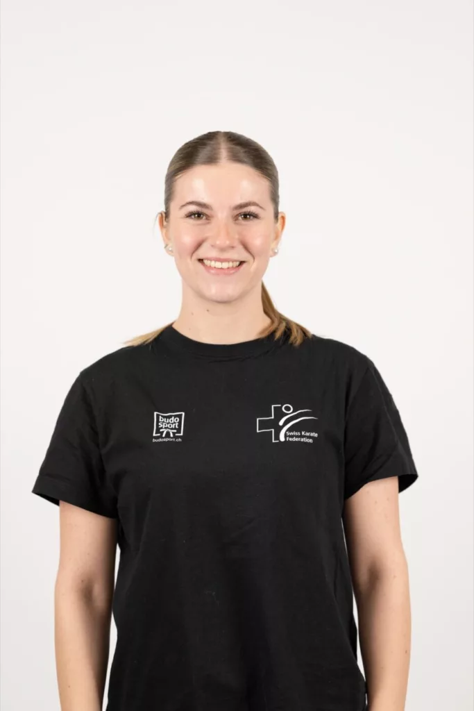 CAMPELL Larissa